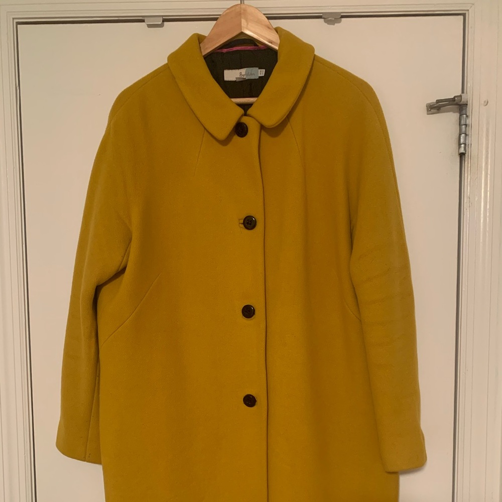 Gorgeous mustard yellow woollen coat 1960s Mod